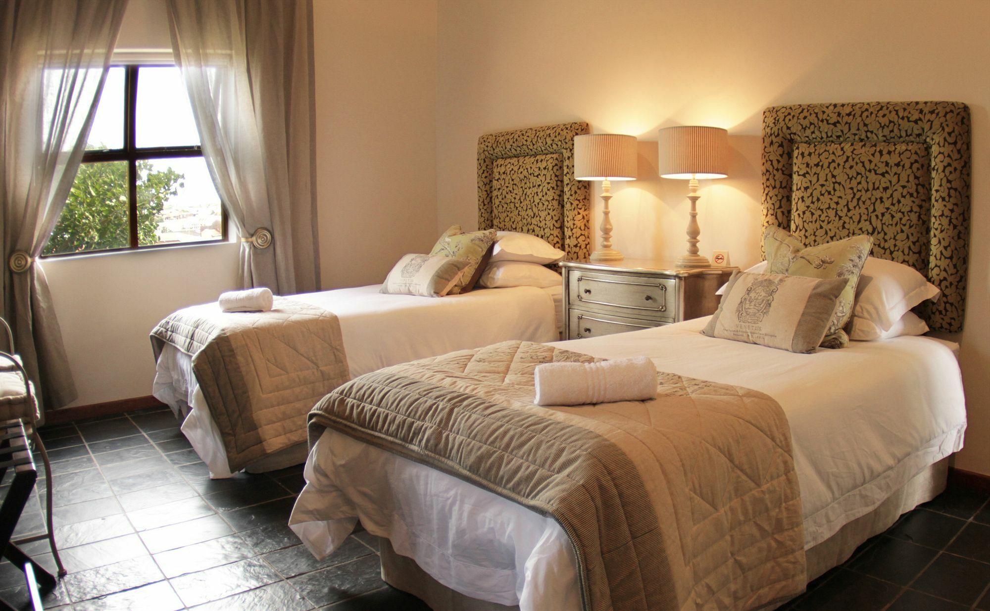 Shaloha Guesthouse On Supertubes Jeffreys Bay Exterior foto