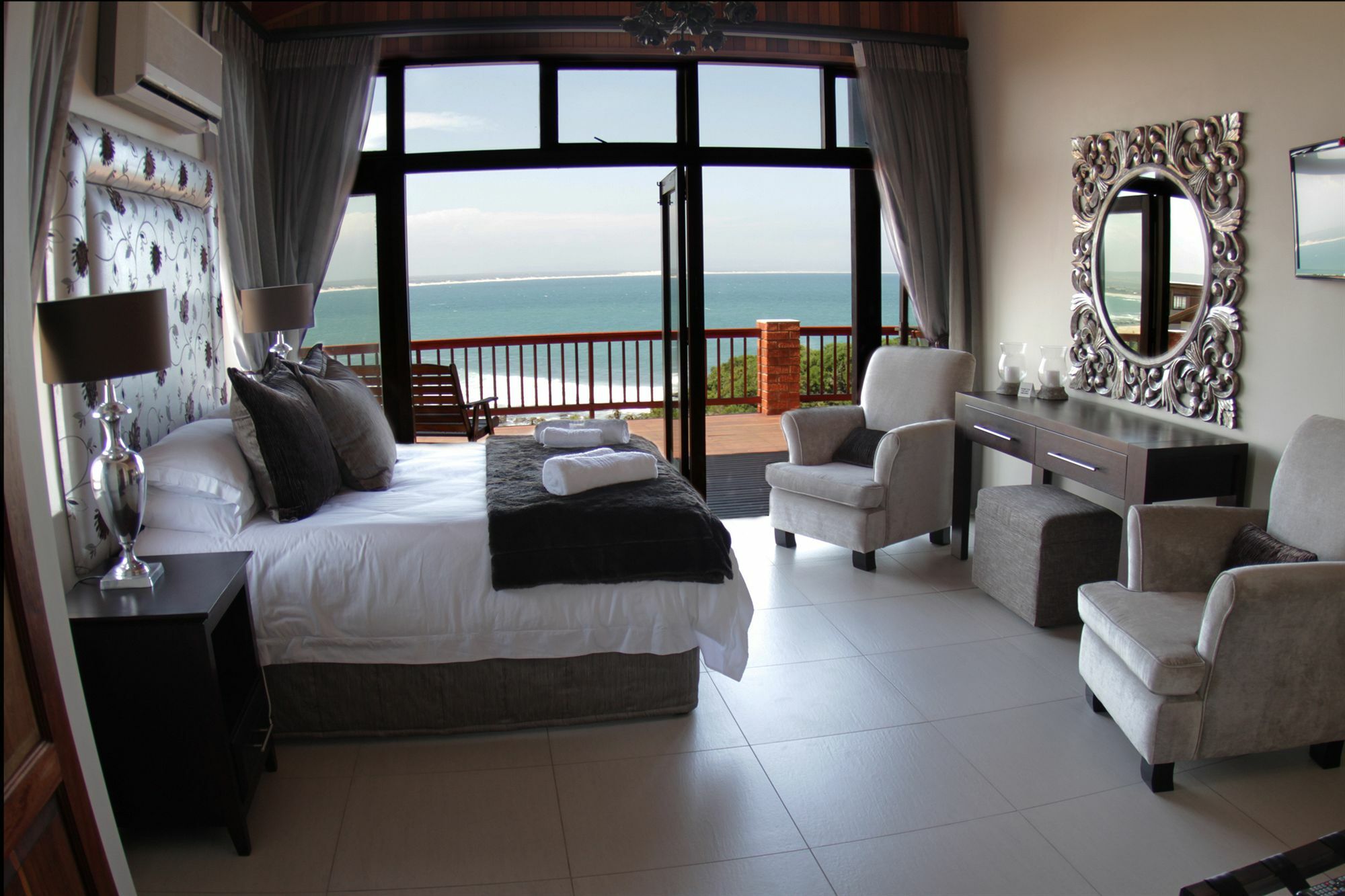 Shaloha Guesthouse On Supertubes Jeffreys Bay Exterior foto