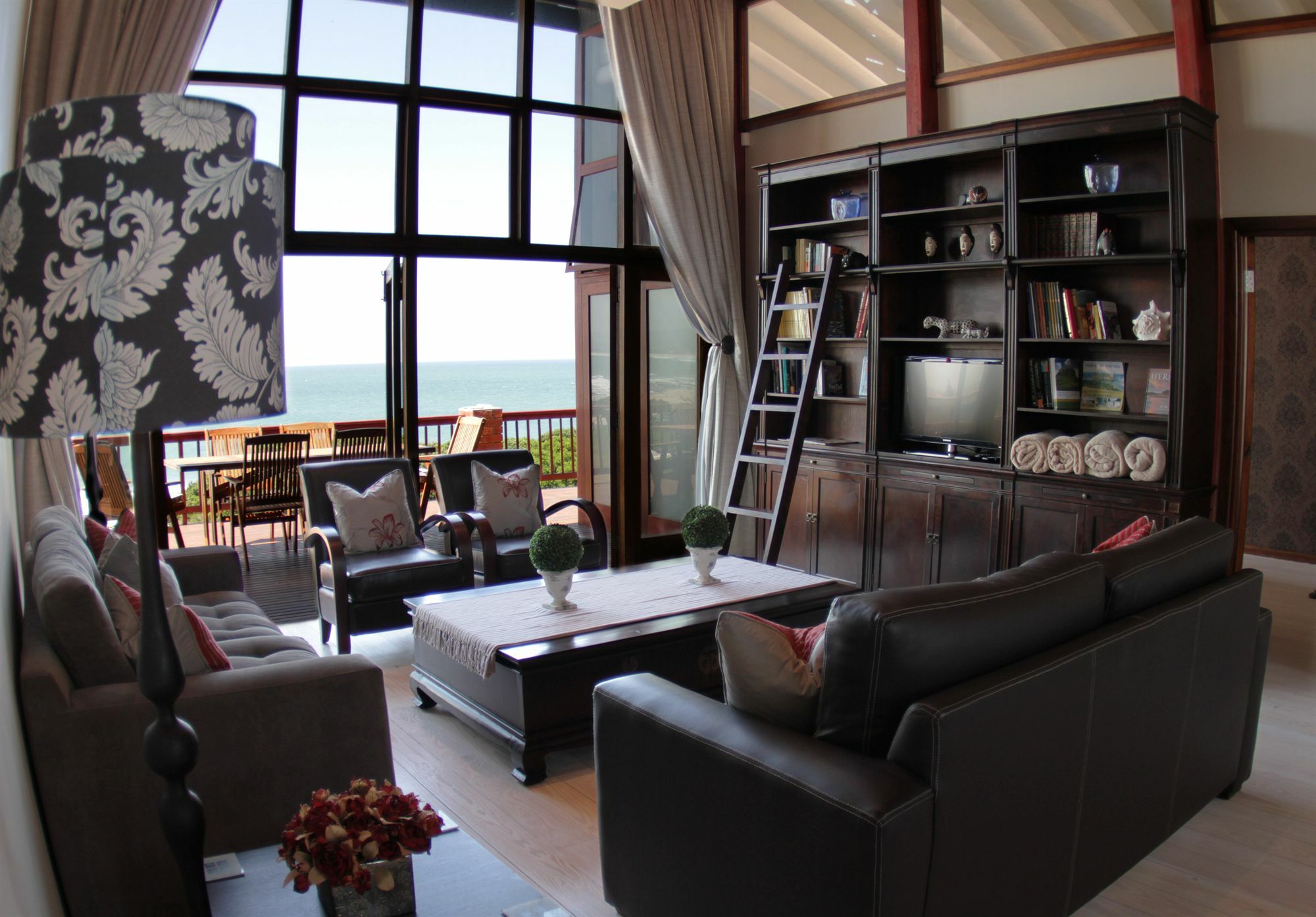 Shaloha Guesthouse On Supertubes Jeffreys Bay Exterior foto